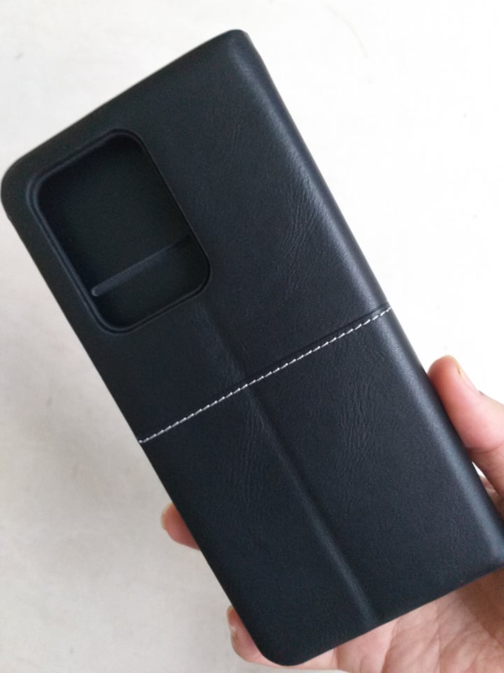 Bao Da Samsung Galaxy S20 Plus Hiệu Nuoku Dạng Ví Cao Cấp được làm hoàn toàn bằng da công nghiệp sản xuất tại Hongkong nên bên ngoài chiếc rất chắc chắn, với gam màu sang trọng và nhả nhặn kiểu dáng mỏng gọn